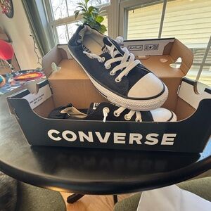 Converse Women’s Shoreline Chuck Taylor Black & White Sneakers. Brand new in box